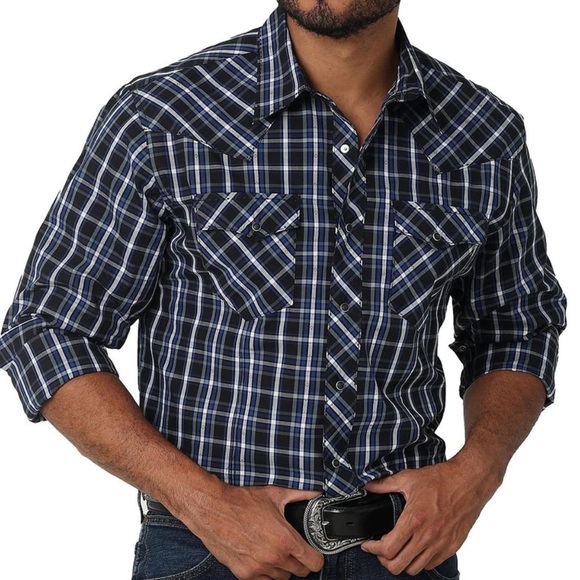 Wrangler Mens Easy Care Black Plaid Modern Fit Two Pocket Snap Shirt - Picture 1 of 14
